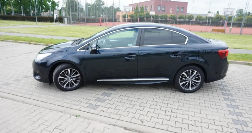 Toyota Avensis cena 65500 przebieg: 120000, rok produkcji 2015 z Płock małe 232